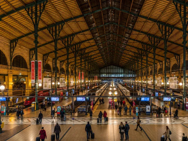 Bureaux et coworking à Gare du Nord (Paris 10e)