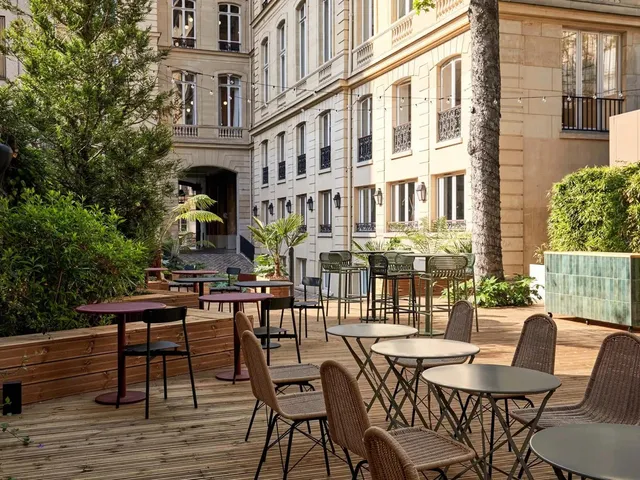 Bureau privé 7 postes à louer - Paris 8e (Rue de Penthièvre) - photo 3
