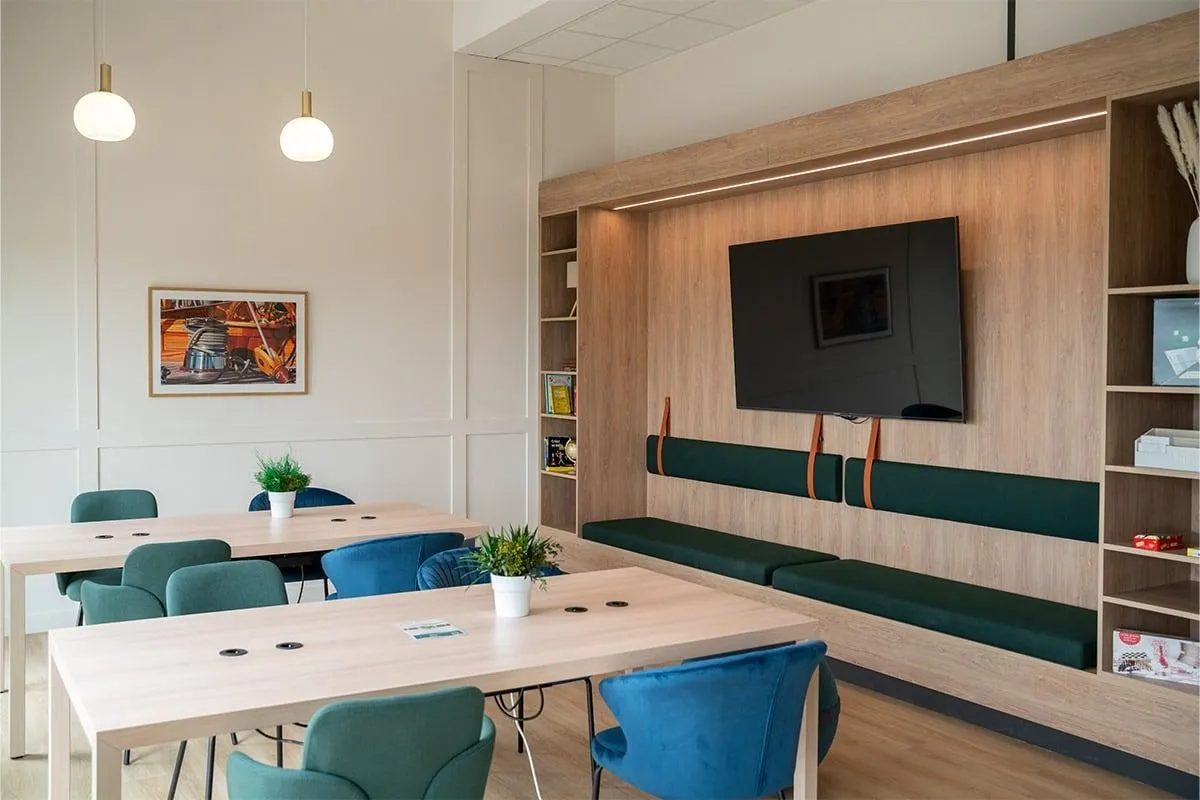 Bureau privé 5 postes à louer - Montpellier (Maryam Mirzakhani) - photo 1