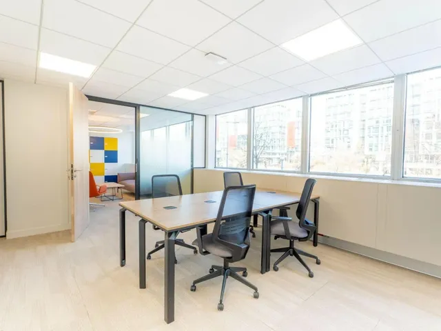 Bureau indépendant 42 postes à louer - Nanterre 92000 (Nanterre) - photo 3