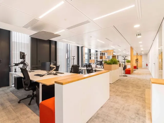 Bureau indépendant 32 postes à louer - Paris 13e (Bibliothèque François Mitterrand) - photo 7