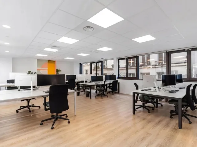 Bureau indépendant 26 postes à louer - Paris 2e (Sentier) - photo 3