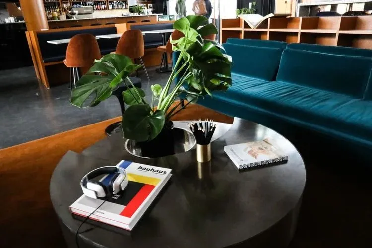 Bureau privé 9 postes à louer - Paris 8e (Cours Albert 1er) - photo 1