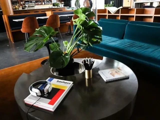 Bureau privé 10 postes à louer - Paris 8e (Cours Albert 1er) - photo 7