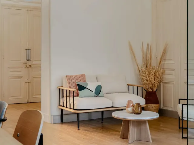 Bureau indépendant 29 postes à louer 569 EUR/poste - Rue La Fayette, Paris 10e - photo 5