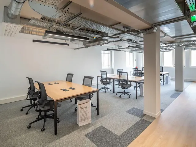Bureau indépendant 124 postes à louer - Paris 10e (Lucien Sampaix) - photo 2