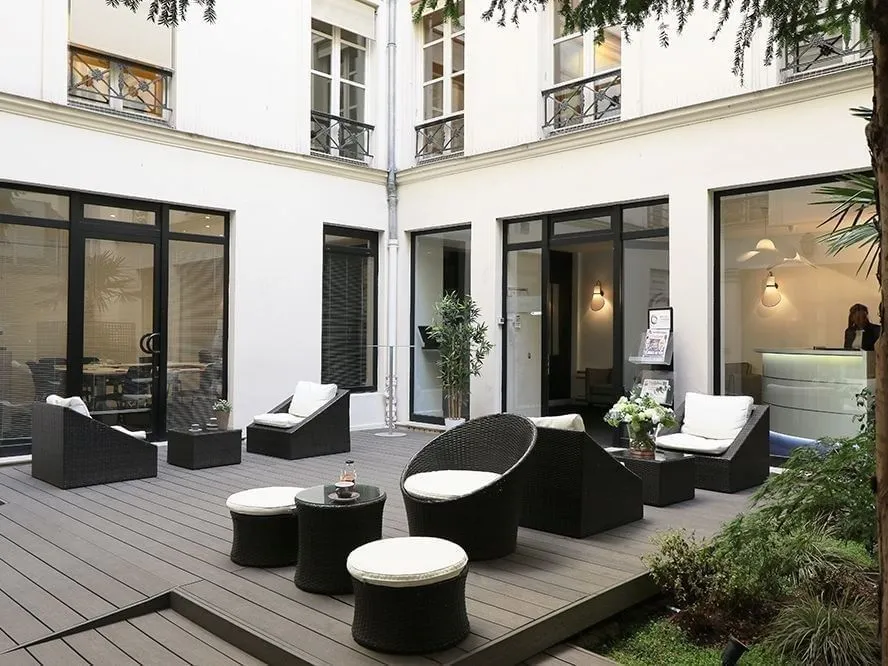 Bureau privé 2 postes à louer - Paris 1er (Cambon) - photo 1