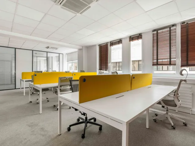 Bureau indépendant 56 postes à louer - Paris 17e (Ternes) - photo 8