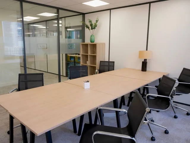 Bureau privé 2 postes à louer - Puteaux (Boieldieu) - photo 3