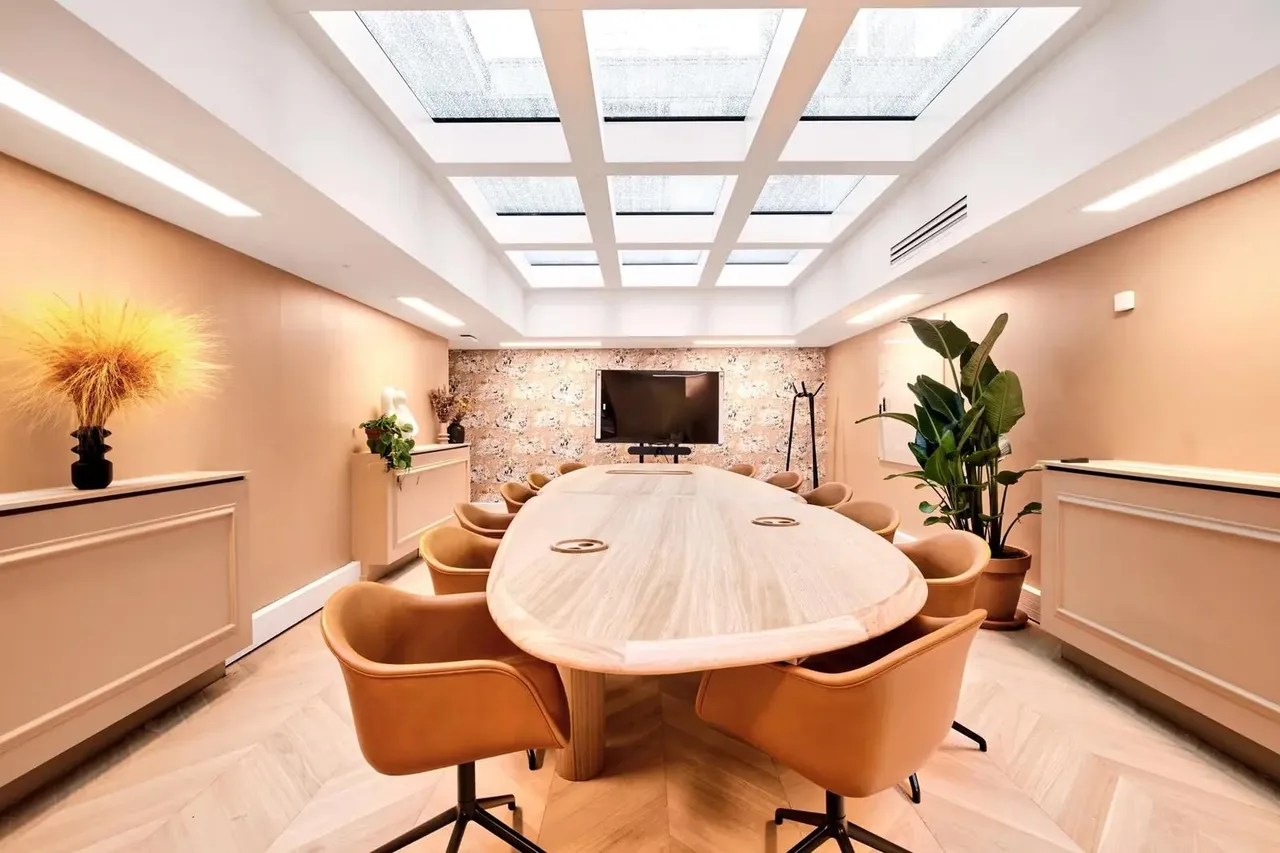 Bureau privé 8 postes à louer - Paris 16e (Magdebourg) - photo 1