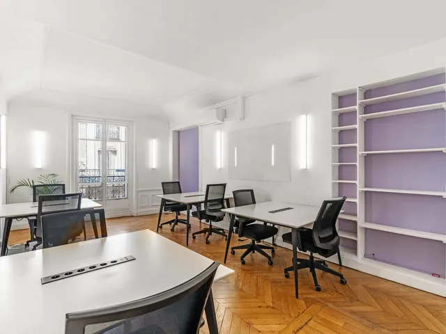 Bureau indépendant 8 postes à louer - Paris 9e (Saint-lazare)