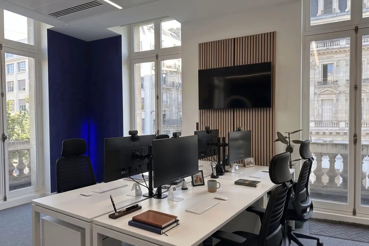 Bureau privé 15 postes à louer - Paris 1er (Louvre Paris 1ᵉ) - photo 1