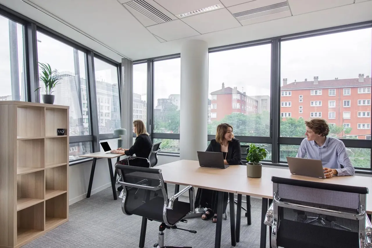 Bureau privé 8 postes à louer - Colombes (Débarcadère) - photo 1