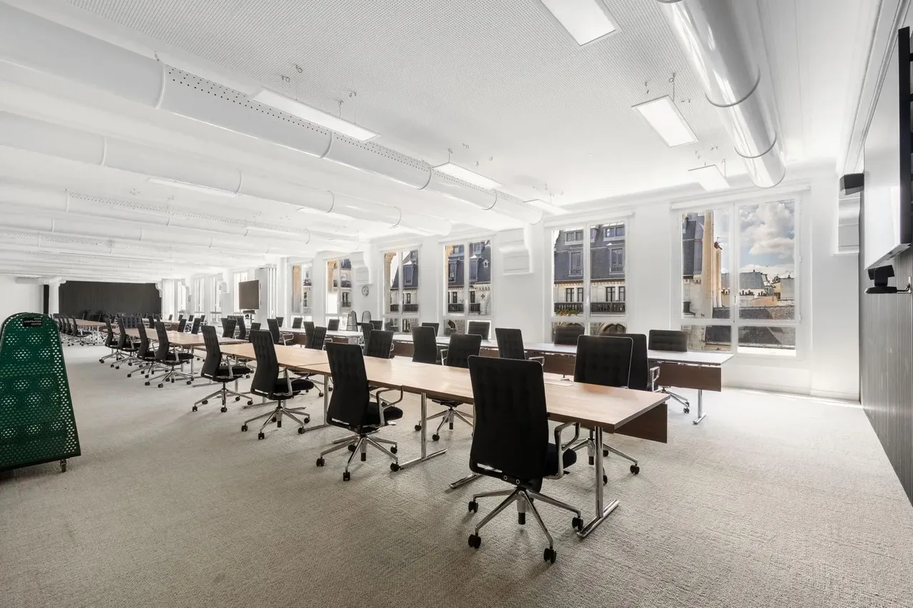 Bureau indépendant 77 postes à louer - Paris 2e (Saint Denis) - photo 1