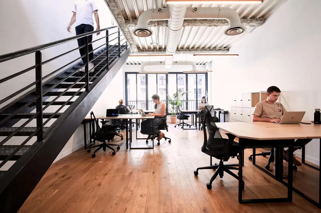Bureau privé 20 postes à louer - Paris 12e (Faubourg Saint-Antoine) - photo 1