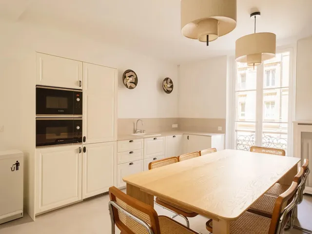 Bureau privatif 32 postes à louer - Paris 8e (George V) - photo 8