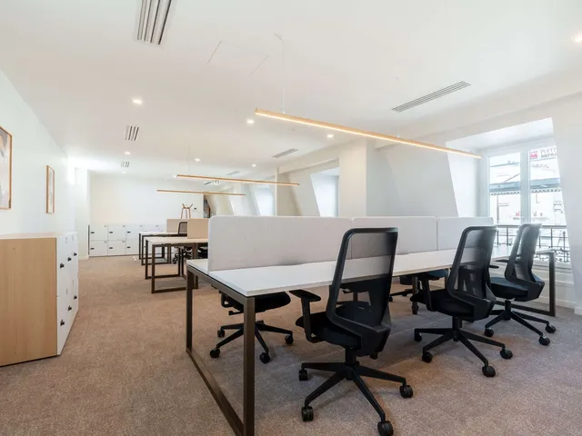 Bureau privatif 38 postes à louer - Paris 9e (Place de Clichy) - photo 5