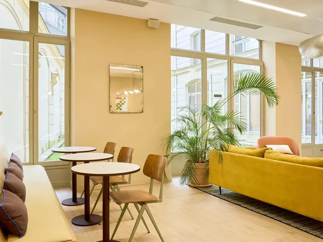 Bureau privé 5 postes à louer - Paris 8e (Rue du Général Foy) - photo 5