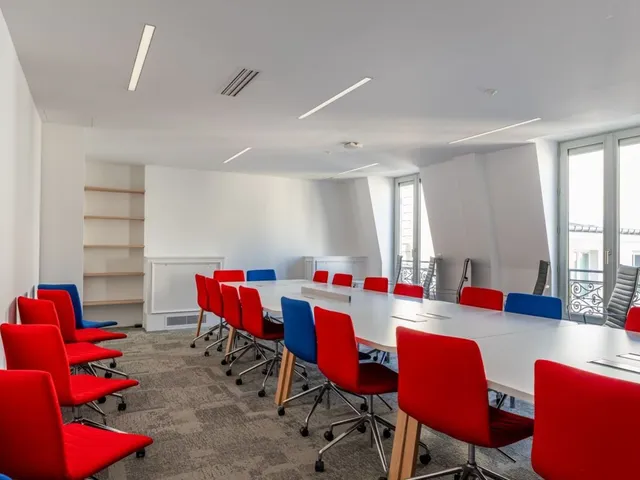 Bureau privé 3 postes à louer - Paris 16e (Marceau)