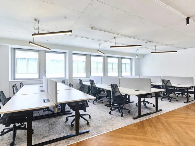 Bureau privatif 24 postes à louer - Paris 8e (Madeleine) - photo 2