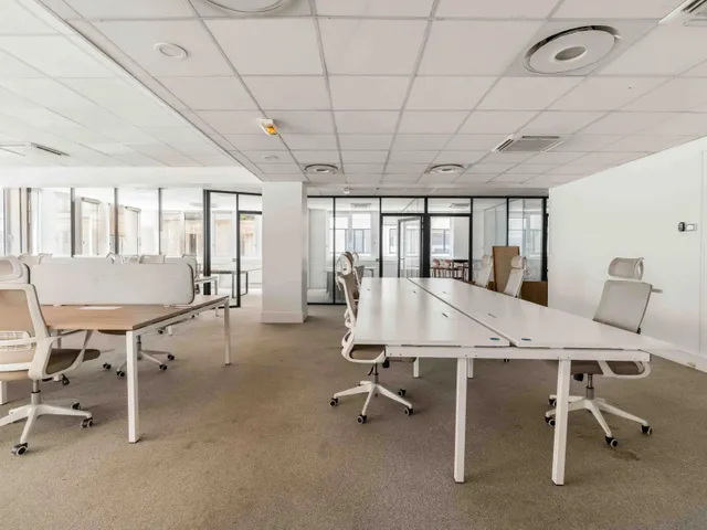 Bureau indépendant 56 postes à louer - Paris 17e (Ternes) - photo 4