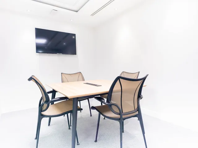 Bureau indépendant 10 postes à louer - Boulogne-Billancourt (Boulogne) - photo 4
