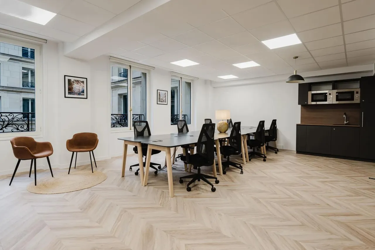 Bureau privé 4 postes à louer - Paris 8e (Boulevard Haussmann) - photo 1