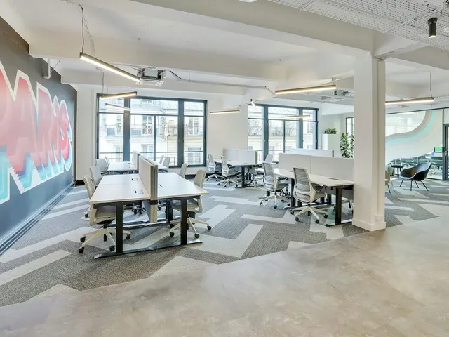 Bureau indépendant 86 postes à louer - Paris 2e (Poissonnière) - photo 2