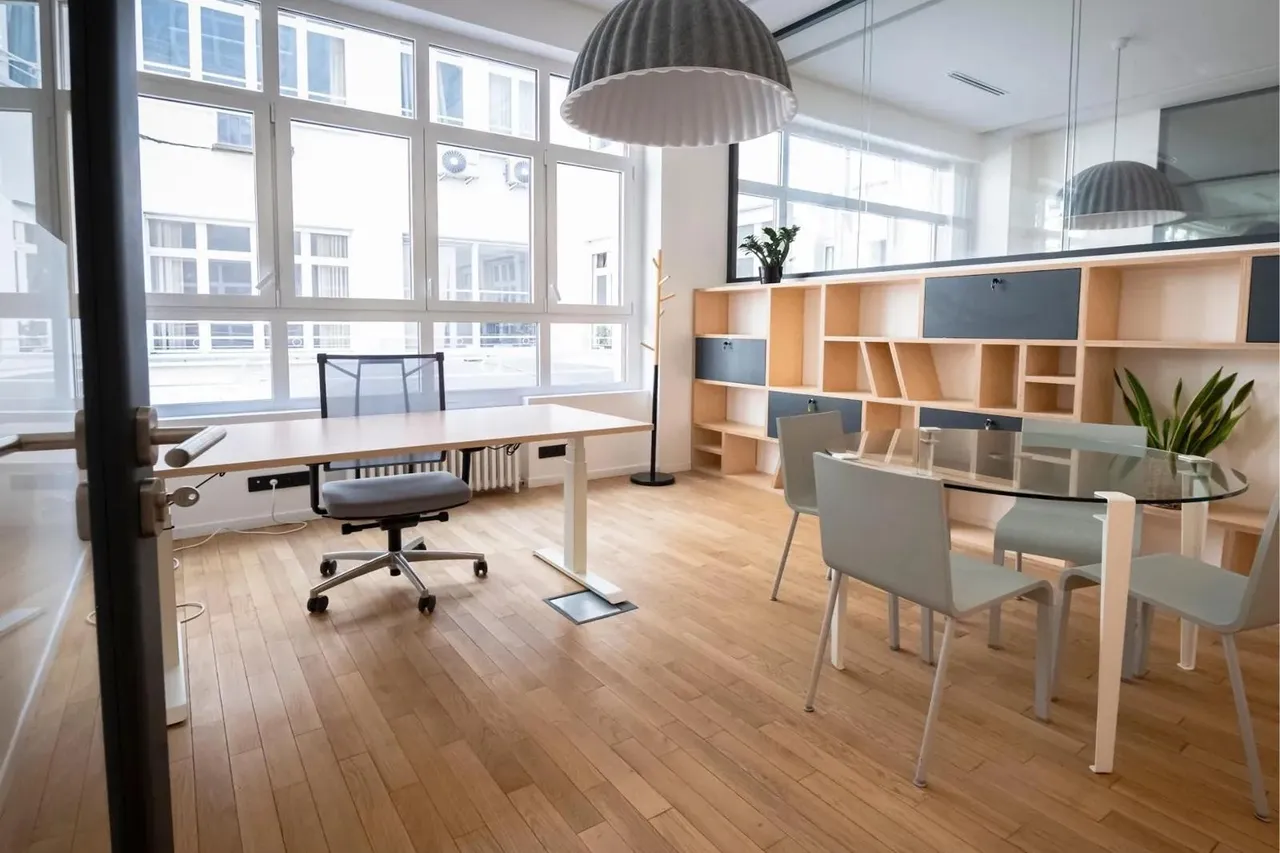 Bureau privé 20 postes à louer - Paris 8e (Champs-Elysées) - photo 1