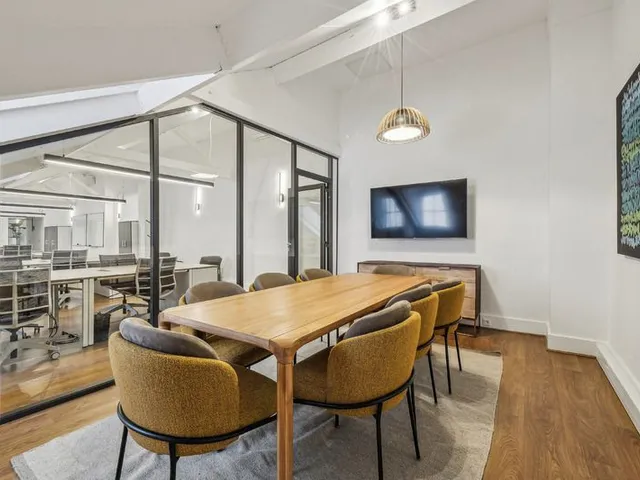 Bureau indépendant 24 postes à louer - Paris 3e (Arts Et Métiers) - photo 2