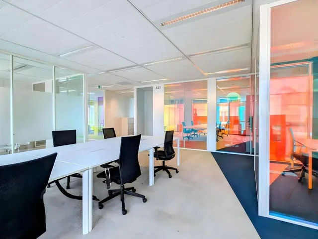 Bureau indépendant 65 postes à louer - Arcueil - photo 2