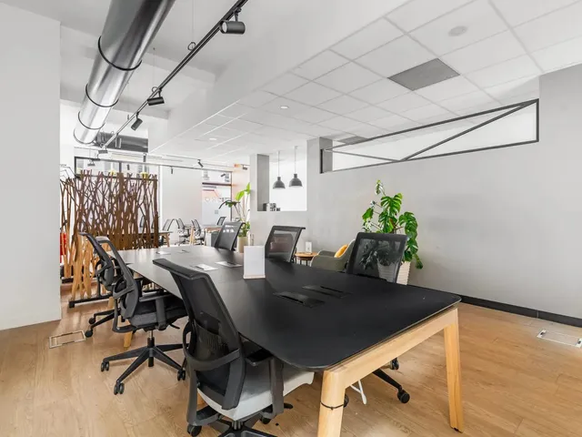 Bureau privatif 45 postes à louer - Paris 9e (Liège) - photo 4