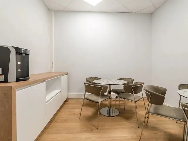 Bureau privatif 50 postes à louer - Paris 8e (Saint-Lazare) - photo 7