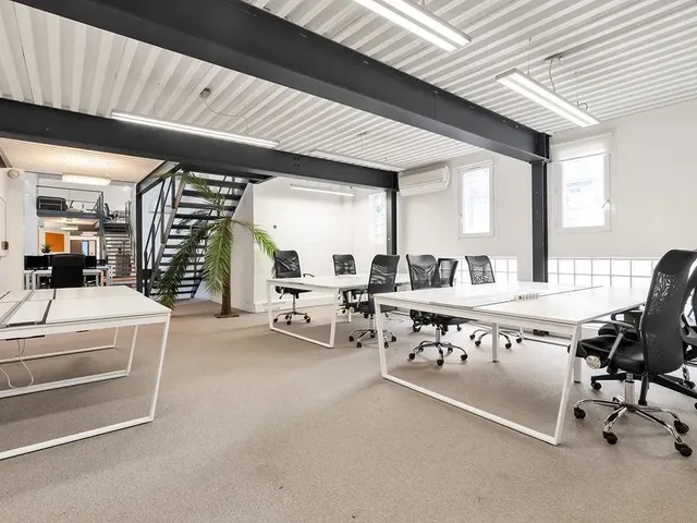 Bureau indépendant 98 postes à louer - Paris 10e (Strasbourg) - photo 3