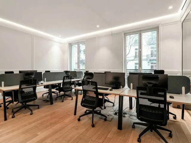 Bureau privatif 28 postes à louer - Paris 8e (Franklin D. Roosevelt) - photo 2