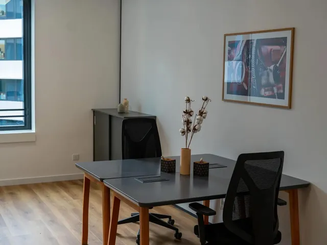 Bureau privé 7 postes à louer - Nice (Promenade des Anglais) - photo 10