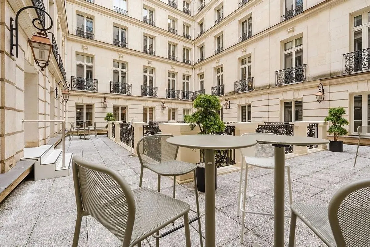 Bureau privé 2 postes à louer - Paris 8e (Boulevard Haussmann) - photo 1