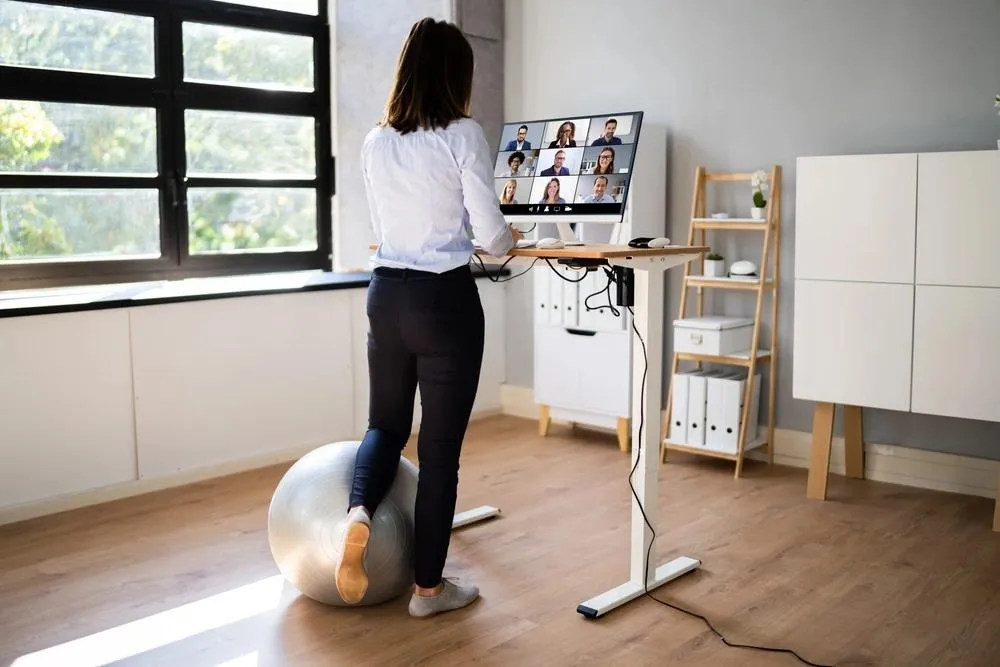 Travailler debout ou en marchant : les bienfaits