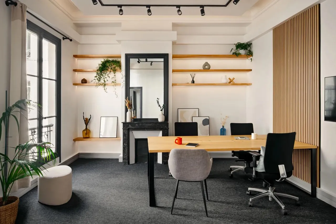 Bureau privatif 15 postes à louer - Paris 9e (Bonne-Nouvelle) - photo 1