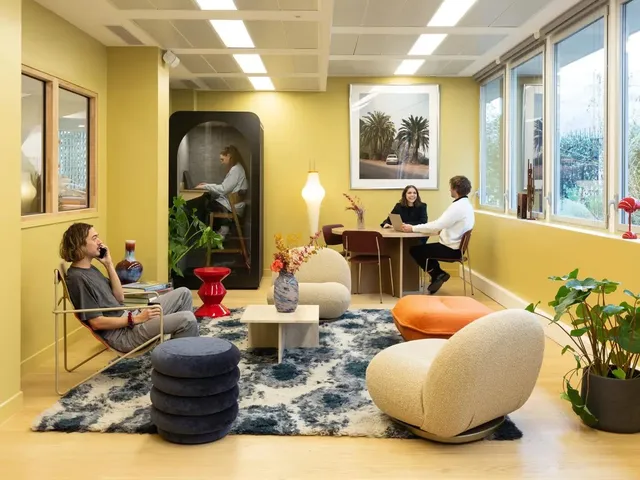 Bureau privé 16 postes à louer - Paris 17e (Alfred Roll) - photo 3