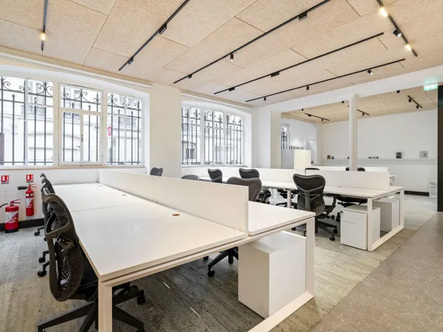 Bureau privatif 16 postes à louer - Paris 9e (Conservatoire) - photo 3