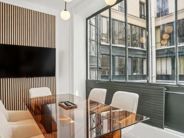 Bureau indépendant 24 postes à louer - Paris 10e (Petites Écuries) - photo 3