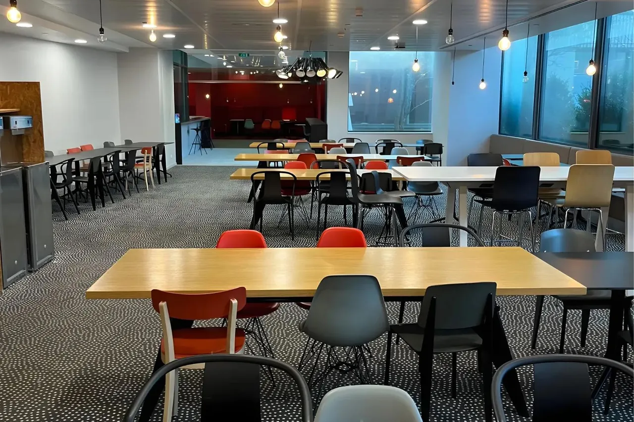 Bureau indépendant 47 postes à louer - Montreuil 93100 (Montreuil) - photo 1