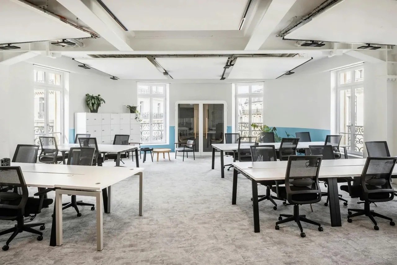 Bureau privatif 52 postes à louer - Paris 9e (Lafayette) - photo 1