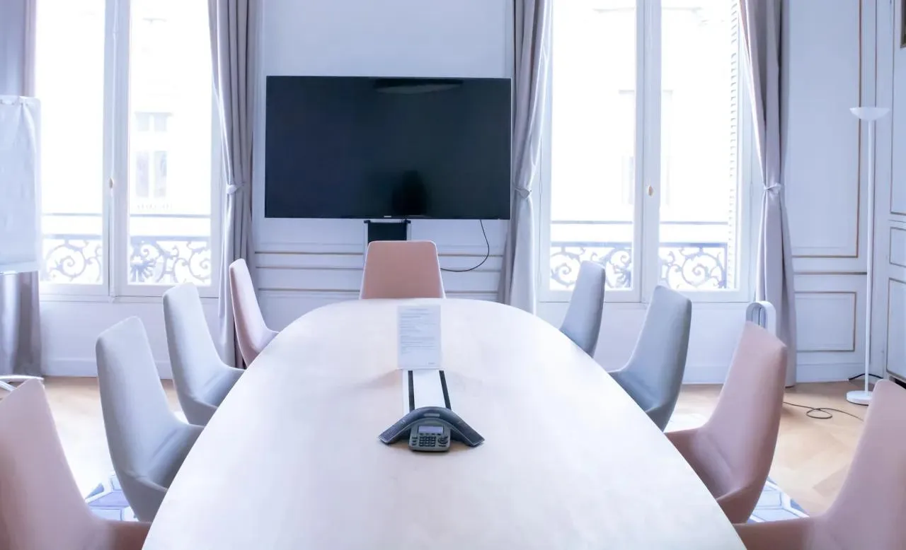 Bureau privé 6 postes à louer - Paris 9e (Opéra Garnier) - photo 1