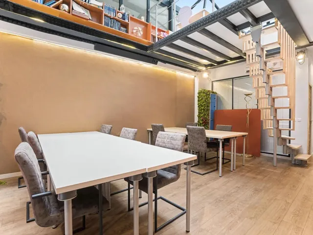 Bureau indépendant 20 postes à louer - Paris 17e (Renaudes)