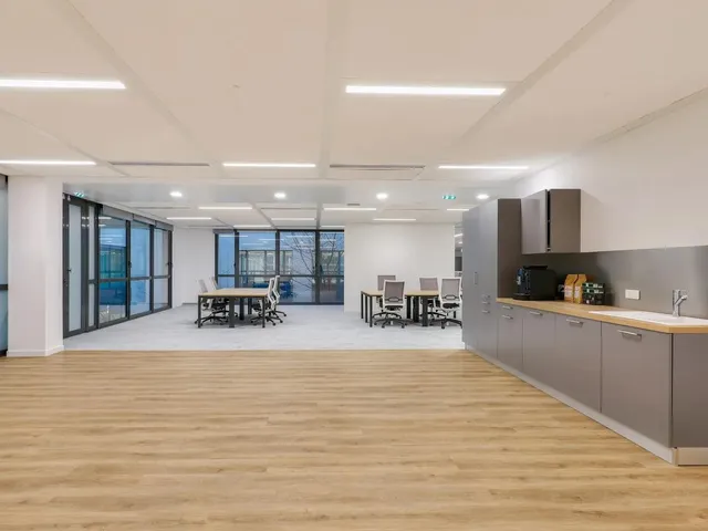 Bureau indépendant 40 postes à louer - Maisons-Alfort (Maison Alfort) - photo 5