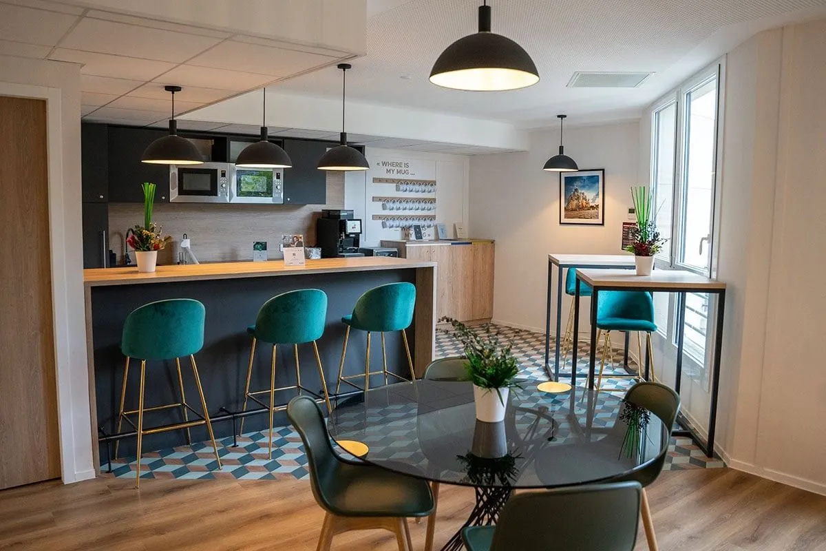Bureau privé 16 postes à louer - Paris 8e (Rue de Monceau) - photo 1