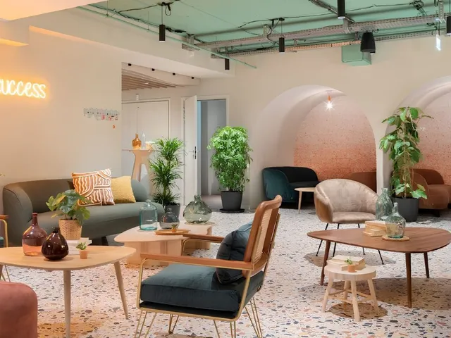 Bureau privé 22 postes à louer - Paris 12e (Terroirs de France) - photo 9