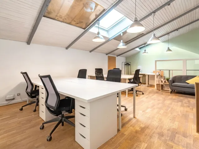 Bureau indépendant 30 postes à louer - Paris 11e (Nation)
